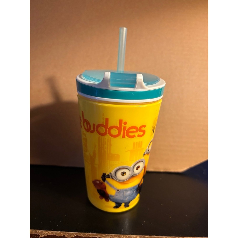 Despicable Me Minions "Buddies" Sippy Cup with Straw